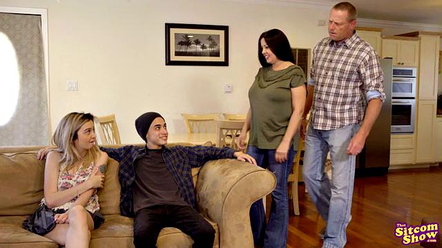 Cumming With The Connors - It Must Be Love - S1:E5