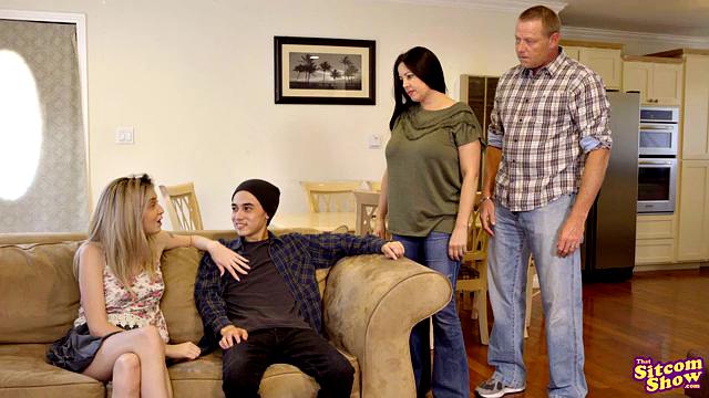 Cumming With The Connors - It Must Be Love - S1:E5