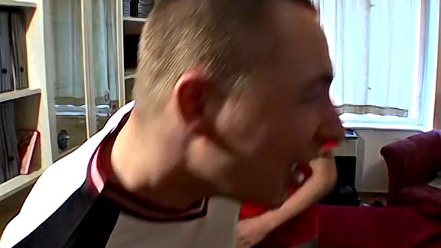 Отшлёпаны до подчинения - Ярмил Ягр и Сивок