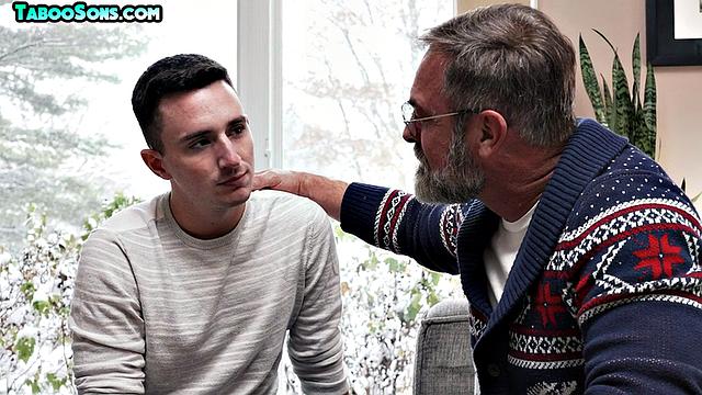 Skinny twunk fingered by busty zaddy