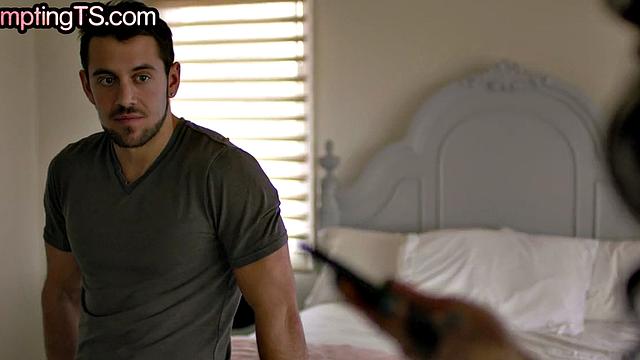 Cockhungry tiny lover got bareback in cowgirl on bed