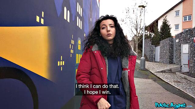 играет в камень-ножницы-бумагу, а потом сосёт и скачет за кэш