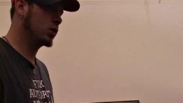 Skater Elijah Beats Off