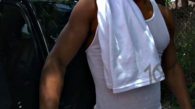 Bottom black nympho gay fucked in anal by white dick