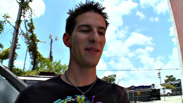 Bottom black nympho gay fucked in anal by white dick