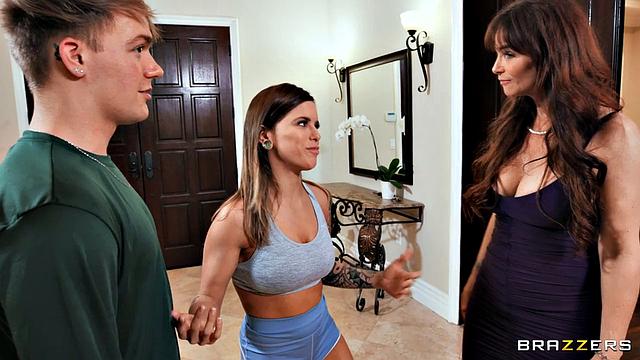 Fucked by Gamer Girl And Stepmom