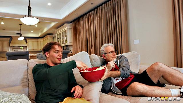 Fucked by Gamer Girl And Stepmom