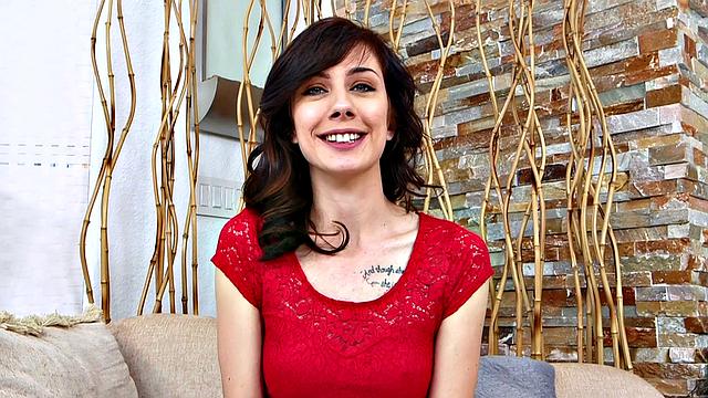 Richelle Loves Riding Dick