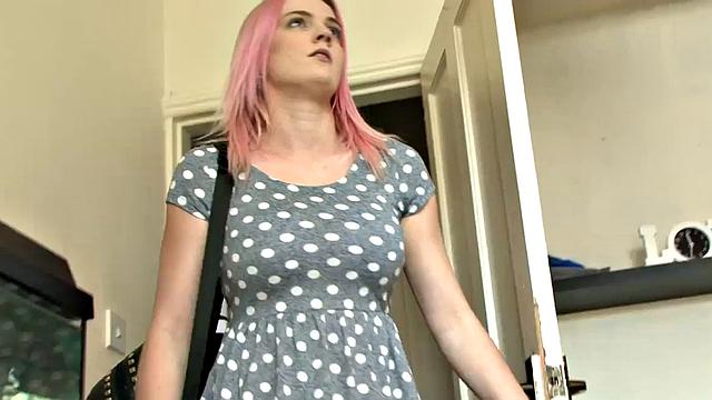 Stuffing Cock Hungry UK Cutie Carly Rae