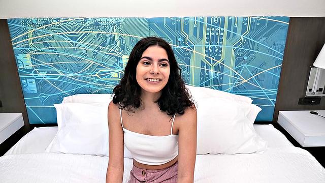 Watch this unbelievably sexy amateur teen suck a fat dick