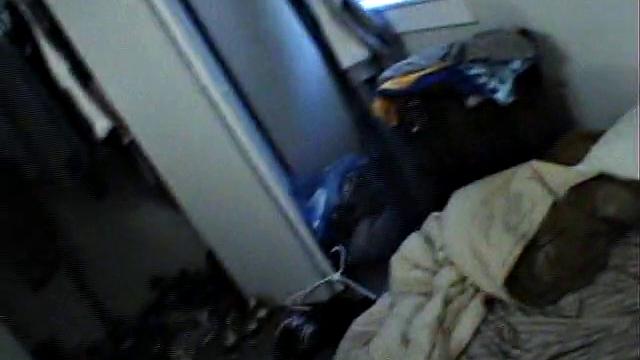 Sexy GF Enjoys A Shower And A Shave