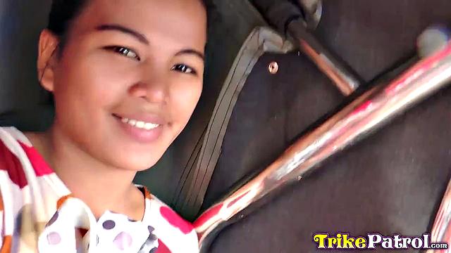 Смотри, как Венди трахается с озабоченным белым парнем на камеру