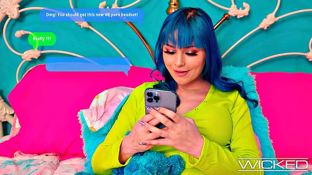 Wicked - JEWELZ BLU TRIES VR & Gets Fucked Doggystyle