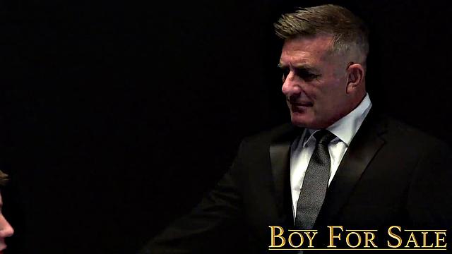 THE BOY MAXX Chapter 2 - Auction