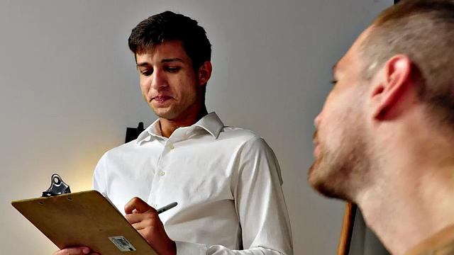 Skinny stud fucked and jizzed by top with handsome body