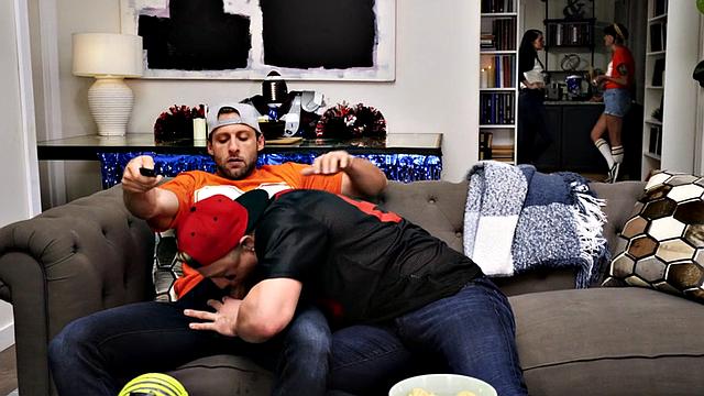 Barebacked stud loves fucking asshole in missionary