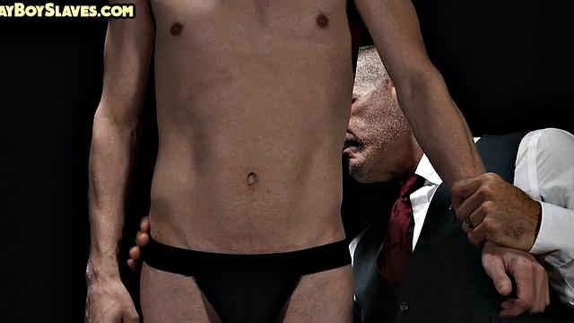 Real 21yo sub barebacked in voyeur 3some by DILFS