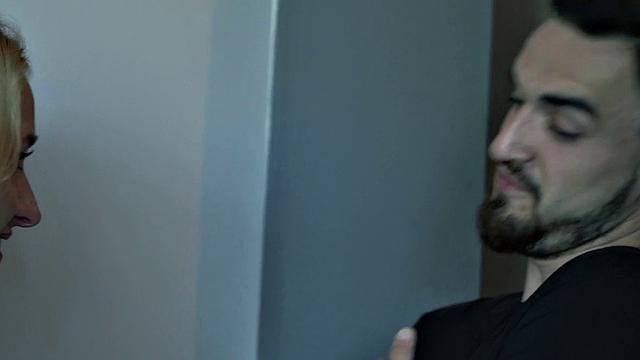 A Blonde Gone Buck E2