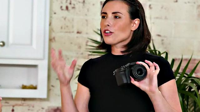 Facesitting massage seduces BFF dyke after massaging