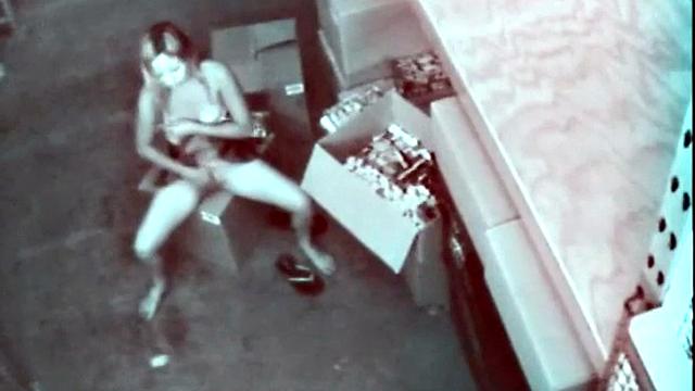 Real teen rubbing her pussy