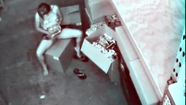 Real teen rubbing her pussy