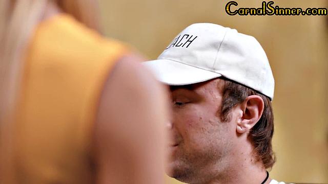 2 cute 21yo babes sharing dick in threesome