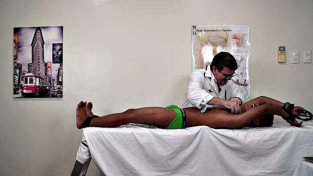 Kinky Doctor Tickles is delighted to have a cute new Asian boy for his tickling fetish treatment. But Russel isn't that ticklish, sadly.