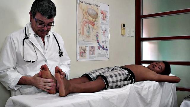 Kinky Doctor Tickles is delighted to have a cute new Asian boy for his tickling fetish treatment. But Russel isn't that ticklish, sadly.