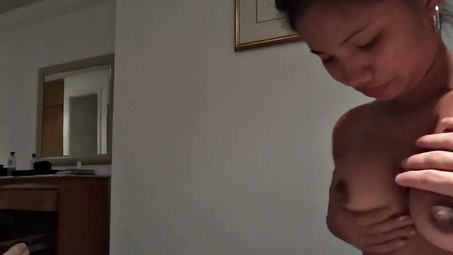 две pinay подруги устраивают мне жаркое минетное трио