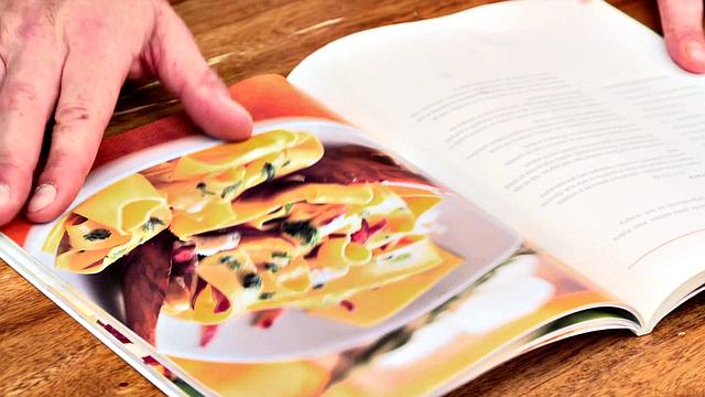 Пикник у Шеннон: жопа как главное блюдо, парни довольны