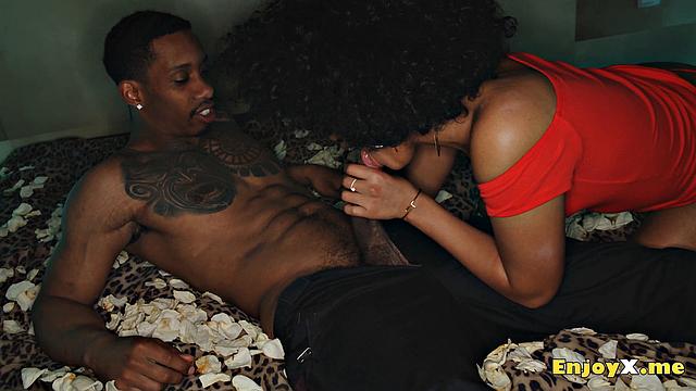 Selva Lapiedra gives Jesus Reyes a scorching gonzo porn experience with her naughty anal in HD video.