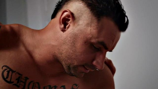 Gamer twink sucking inked before bareback fucking