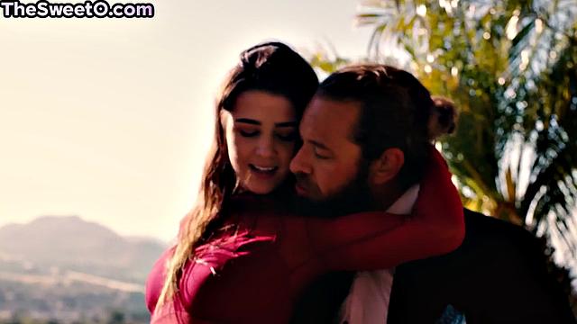 Petite 21yo babe drilled outdoors