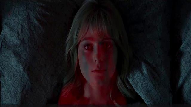 Thomasin McKenzie hot, Anya Taylor-Joy sexy, bra