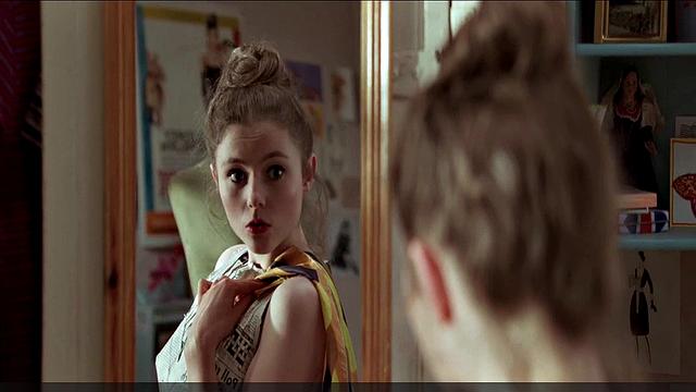 Thomasin McKenzie hot, Anya Taylor-Joy sexy, bra