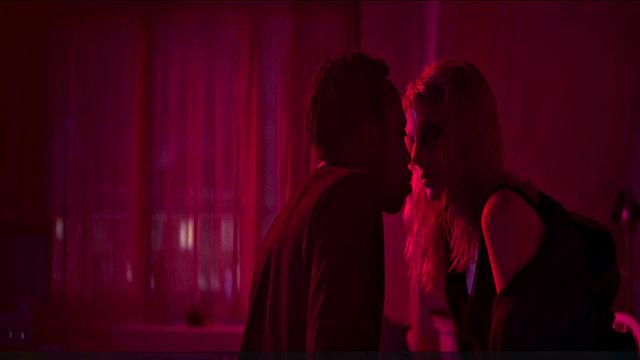 Thomasin McKenzie hot, Anya Taylor-Joy sexy, bra