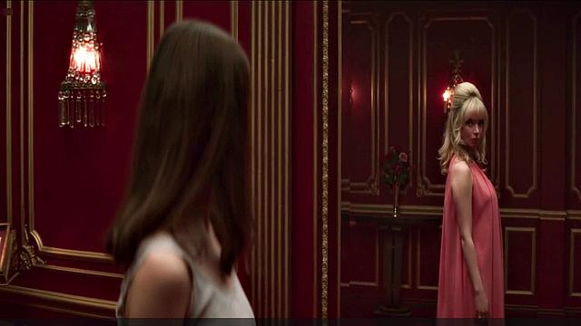 Thomasin McKenzie hot, Anya Taylor-Joy sexy, bra