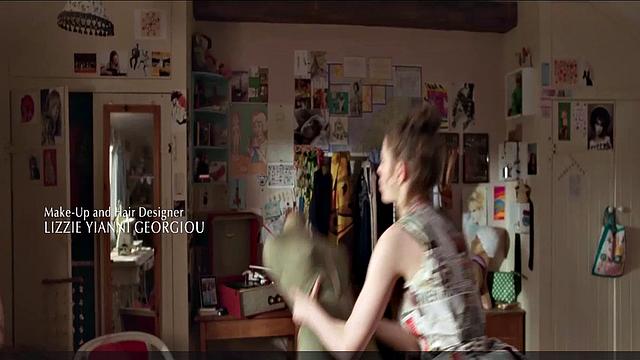 Thomasin McKenzie hot, Anya Taylor-Joy sexy, bra