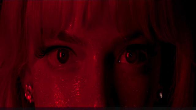 Thomasin McKenzie hot, Anya Taylor-Joy sexy, bra