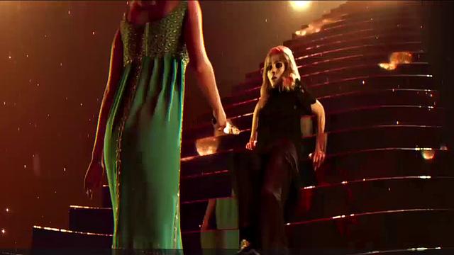 Thomasin McKenzie hot, Anya Taylor-Joy sexy, bra