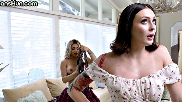 Inked Tranny analfucking bigtitted babe while kissing