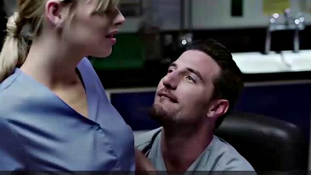 Scout Taylor-Compton nude, Jillian Janson sex scene