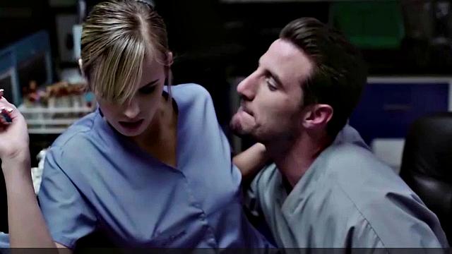 Scout Taylor-Compton nude, Jillian Janson sex scene