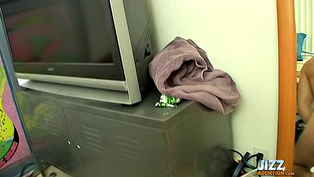 Веселимся с озабоченной Келли - Келли присоединяется