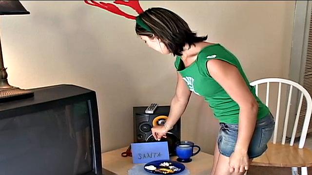 Trixie Teen Fingering Pussy Orgasm