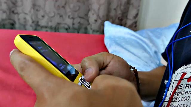 Gay Asian twink Marcon tries to not jerk off so much by listening to some tunes. But his obsession with male feet keeps him thinking about feet most of the time. Marcon gives in and starts feeling horny, needing to have a wank.