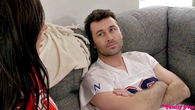 Strip for the Win - S6:E4