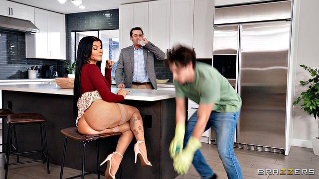 Milf Teaches Him The Ways Of The Trade