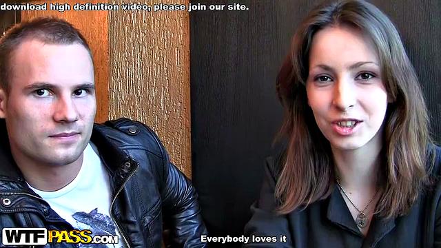 Extreme toilet fun with a hottie