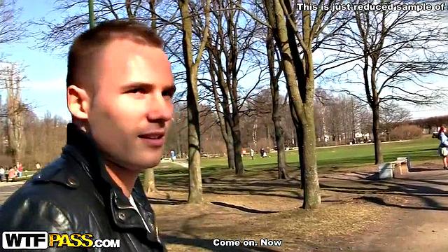 Extreme toilet fun with a hottie